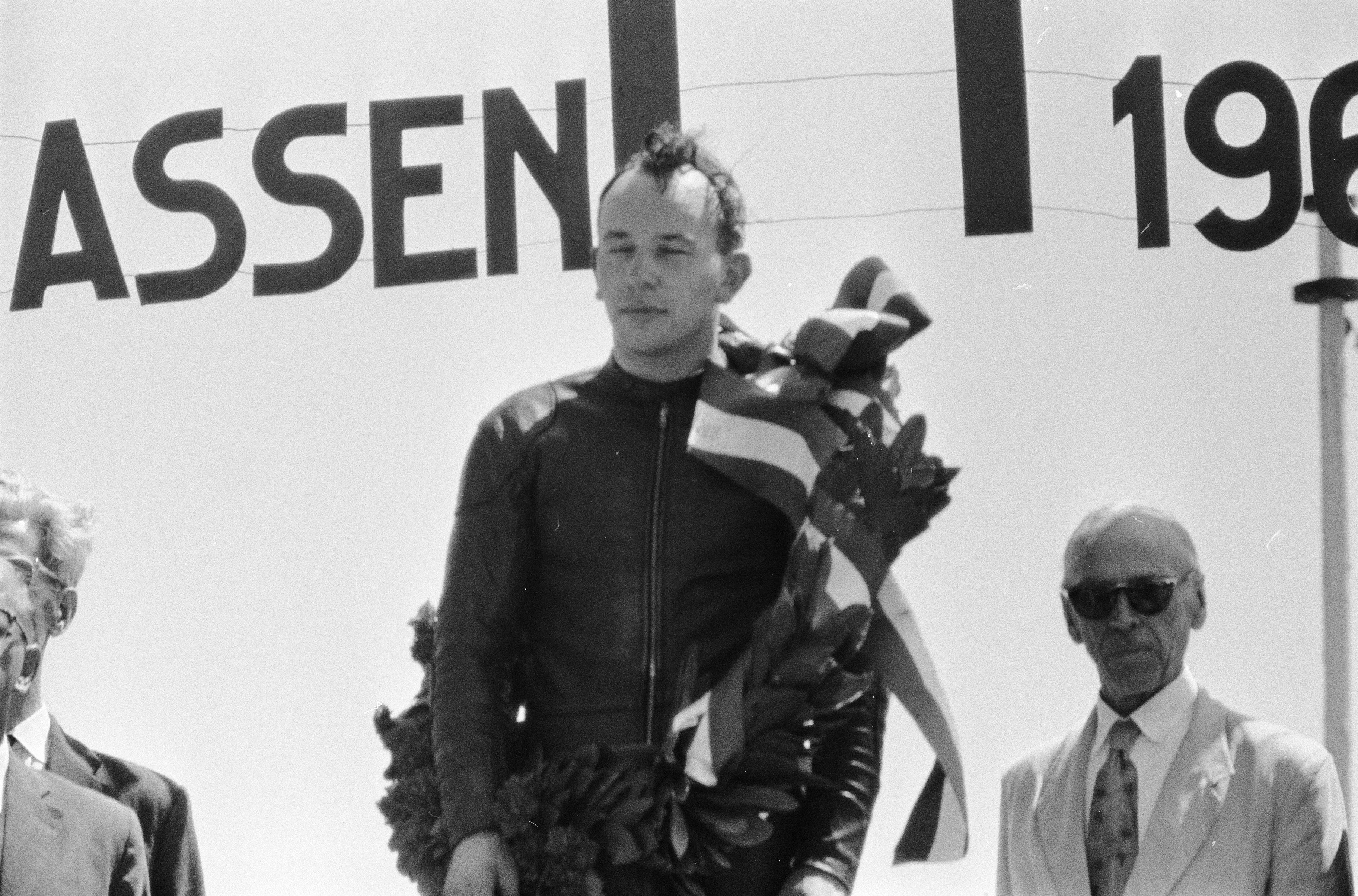 John Surtees campeón 350cc GP Assen