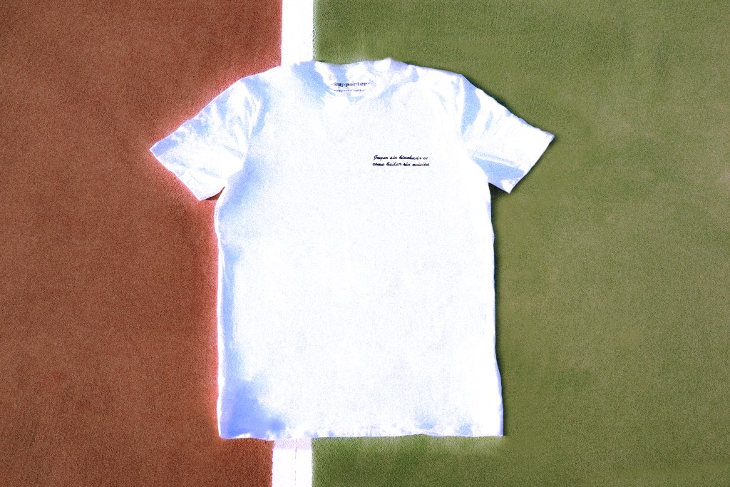 Camiseta Galeano bordada