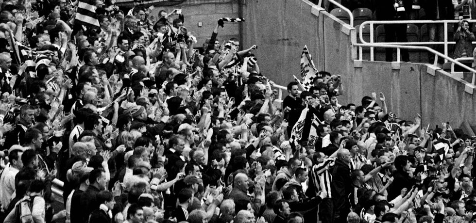 St_James'_Park_north_west_corner,_Newcastle_United