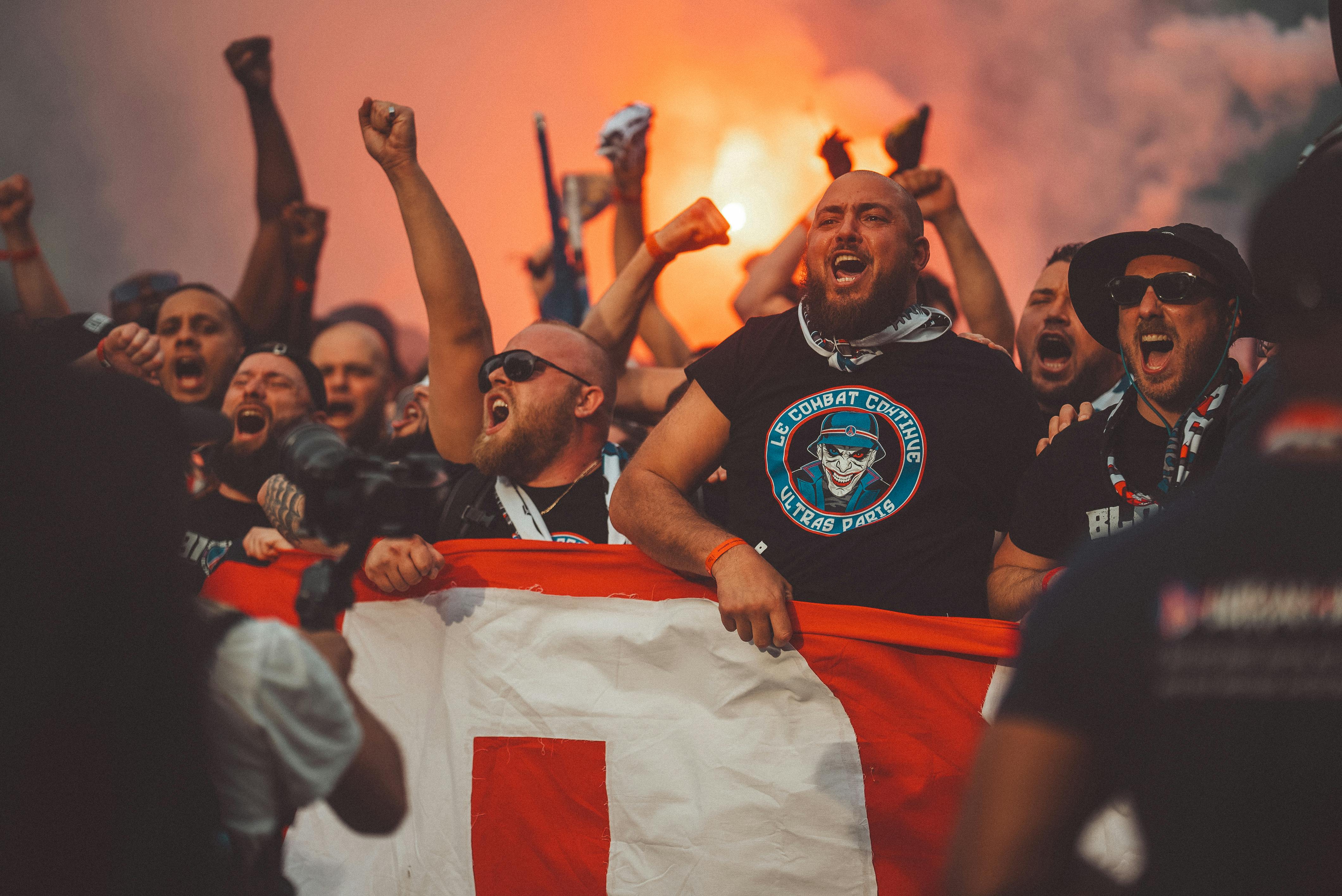 Hinchas-del-PSG-Omar-Ramadan-Paris-2024